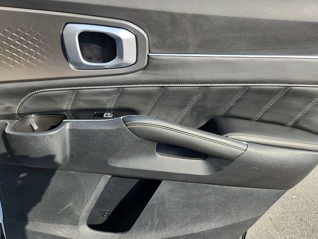 Used 2022 Kia Sorento SX AWD/4WD image 32