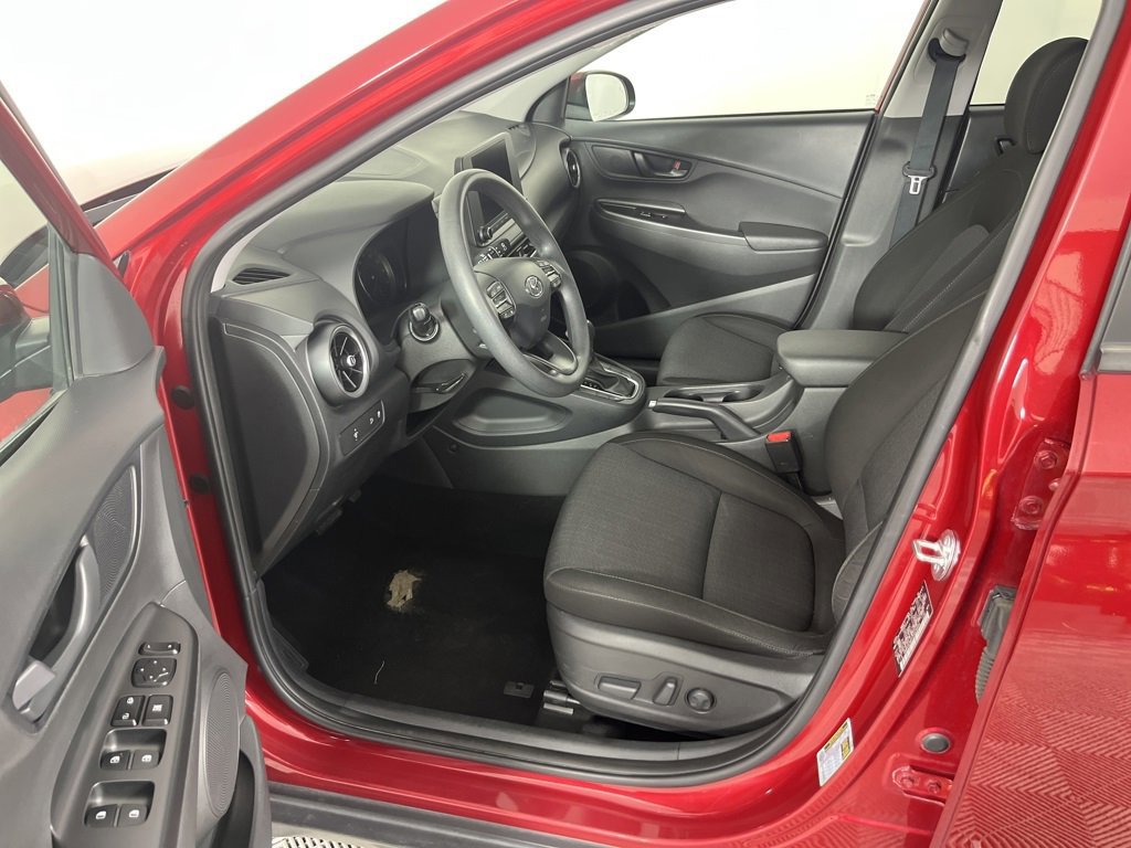 Used 2023 Hyundai Kona SEL image 11