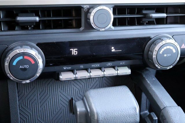 Used 2024 Toyota Tacoma TRD Off-Road image 30