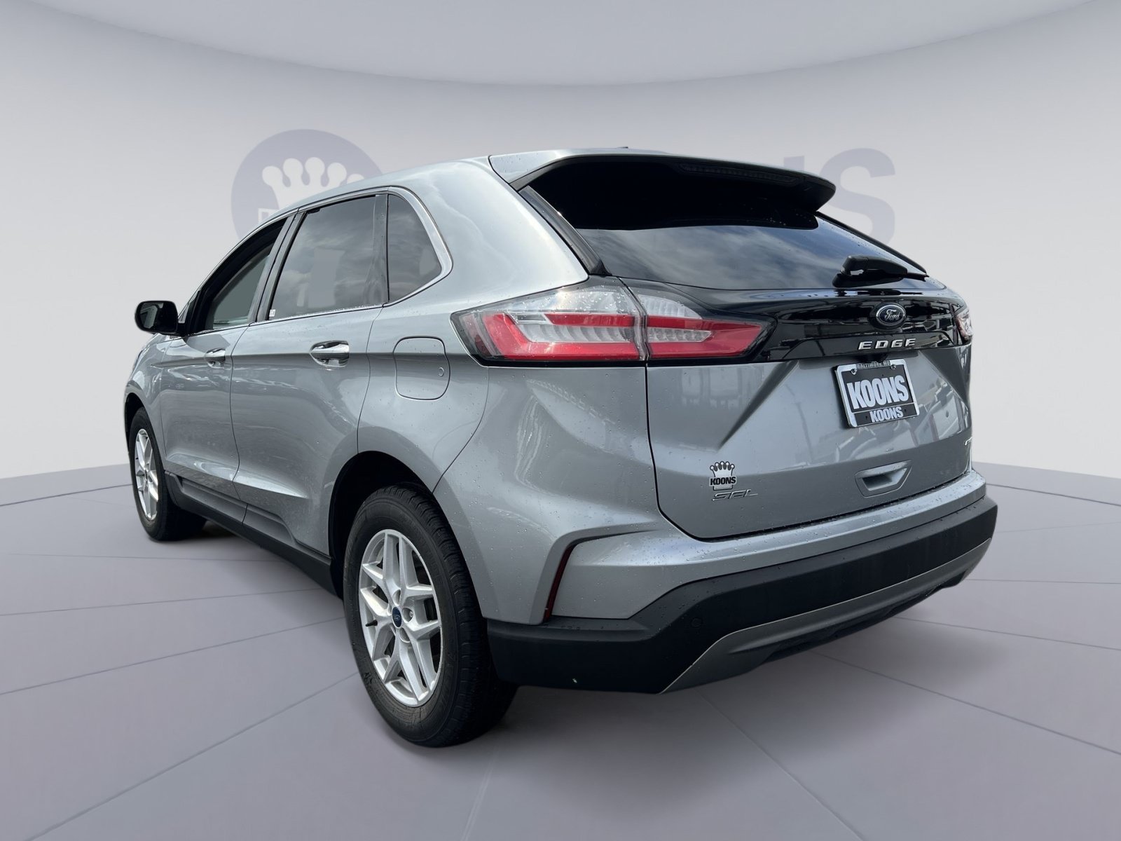 Certified 2022 Ford Edge SEL w/ Convenience Package AWD/4WD image 4