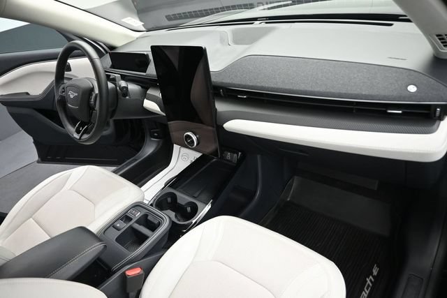 Certified 2025 Ford Mustang Mach-E Premium RWD image 22