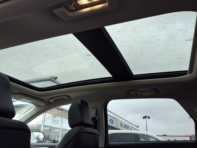 Certified 2022 Ford Edge SEL w/ Convenience Package image 5