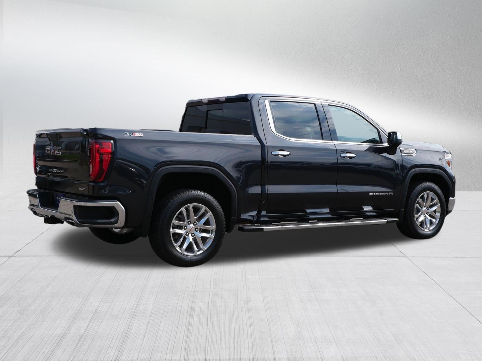 Used 2020 GMC Sierra 1500 SLT w/ SLT Premium Plus Package AWD/4WD image 7