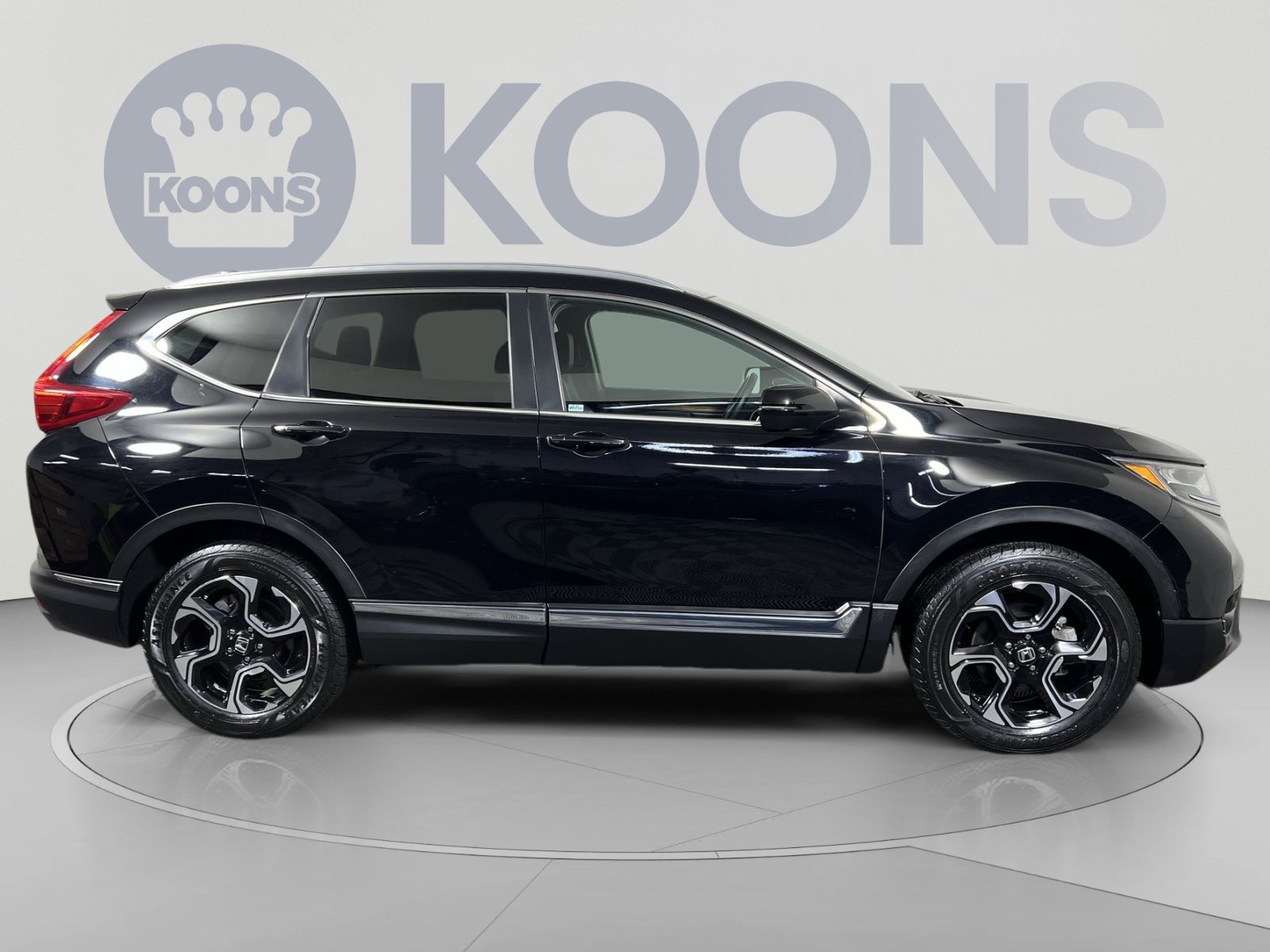 Used 2018 Honda CR-V Touring image 12