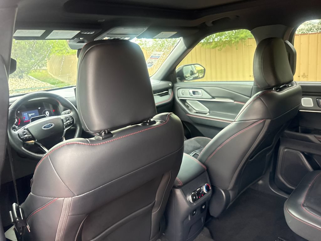 Certified 2025 Ford Explorer ST AWD/4WD image 24
