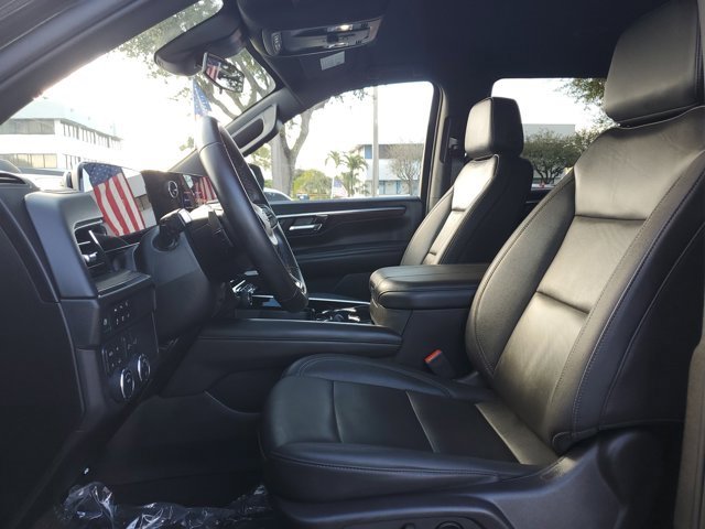 Used 2025 Chevrolet Tahoe LT image 14