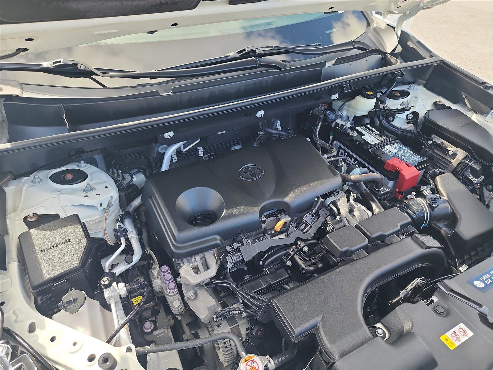 Used 2021 Toyota RAV4 XLE image 13