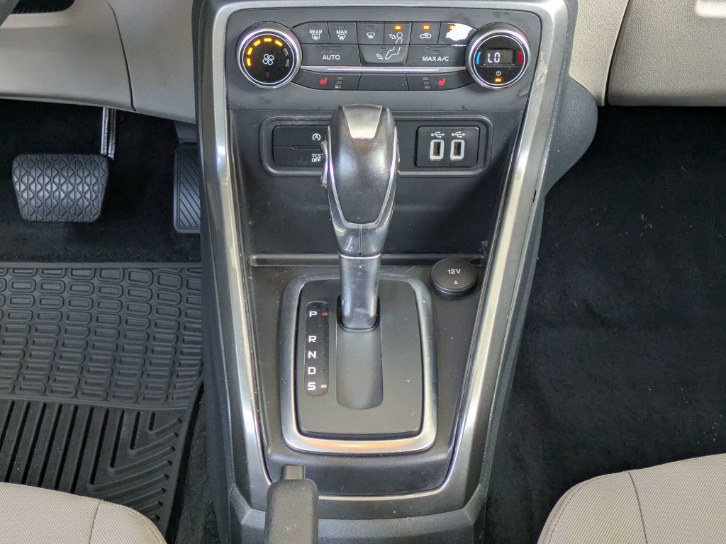 Certified 2018 Ford EcoSport SE w/ SE Convenience Package FWD image 19