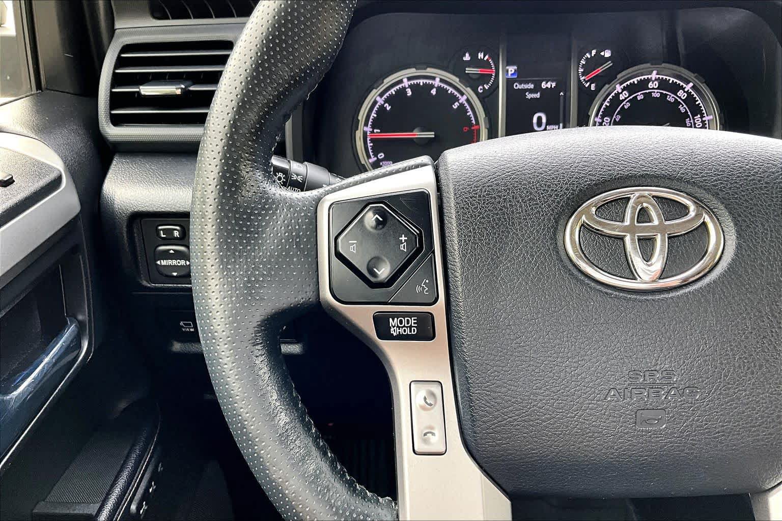 Used 2023 Toyota 4Runner Limited AWD/4WD image 24