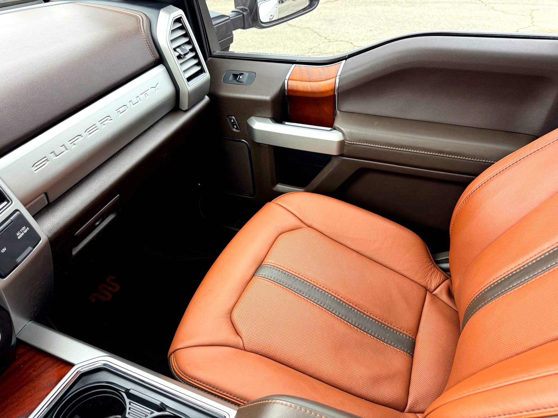 Certified 2020 Ford F250 King Ranch w/ King Ranch Ultimate Package AWD/4WD image 31