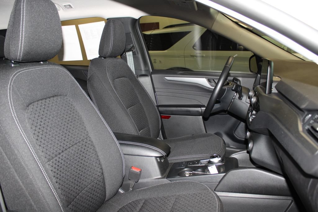 Certified 2024 Ford Escape Active AWD/4WD image 52