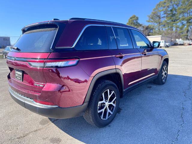 Used 2023 Jeep Grand Cherokee Limited image 6