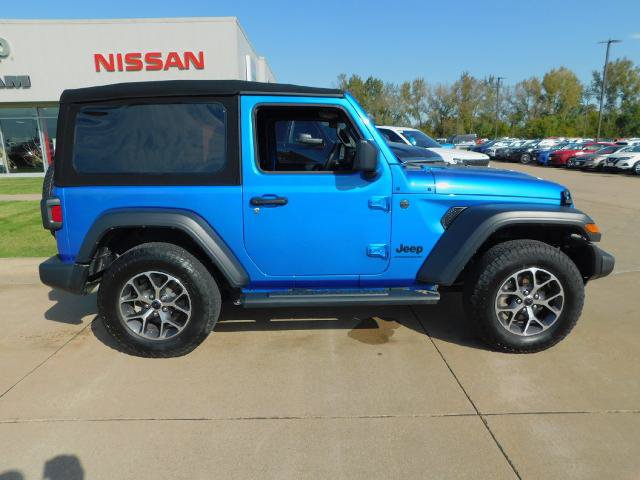 Used 2024 Jeep Wrangler Sport AWD/4WD image 4