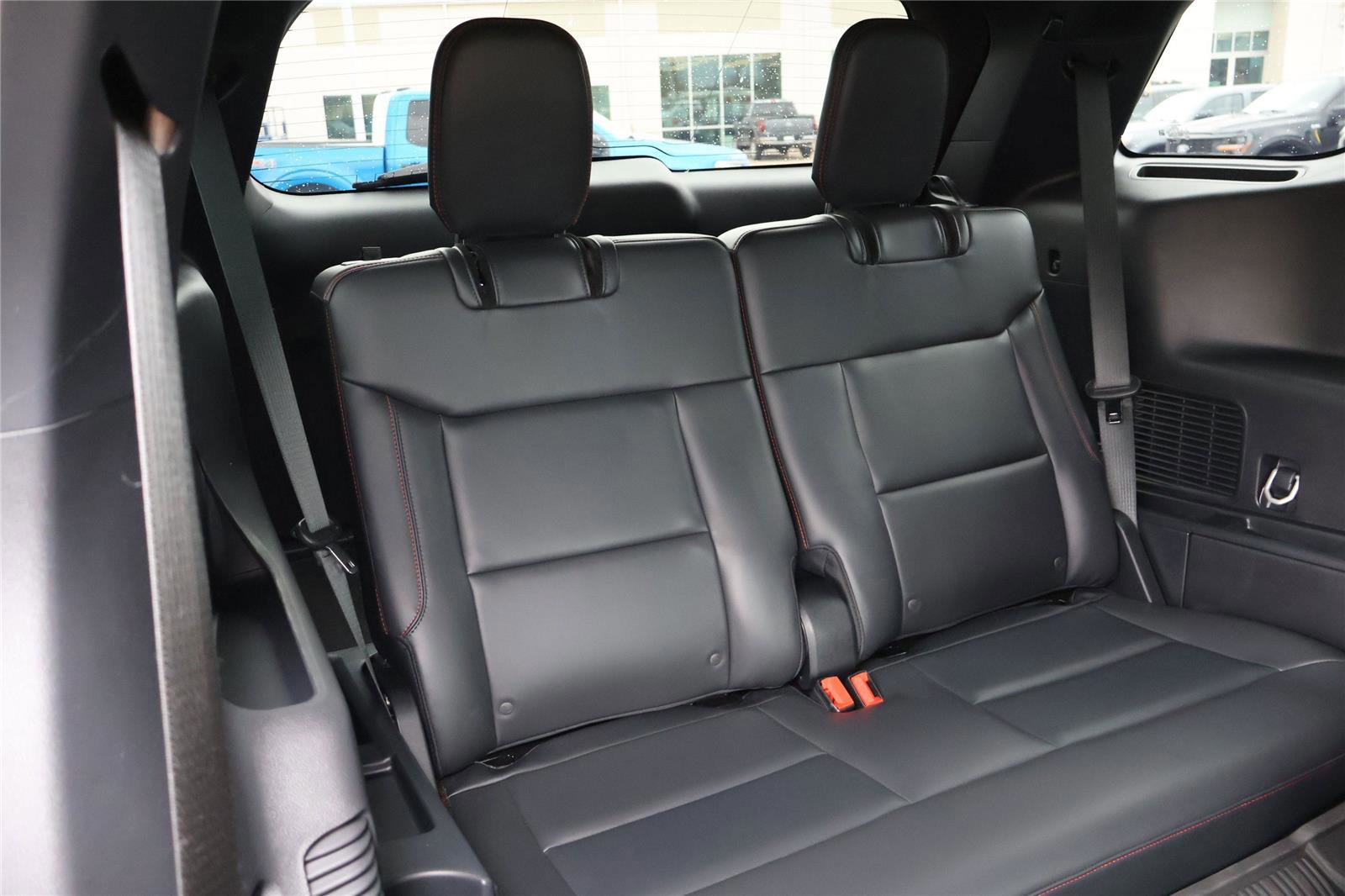 Certified 2025 Ford Explorer ST image 40