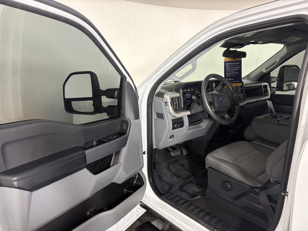Certified 2023 Ford F250 XL w/ STX Appearance Package AWD/4WD image 11