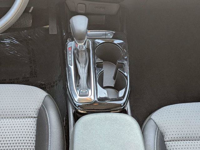 Used 2025 Chevrolet Trax LT FWD image 19