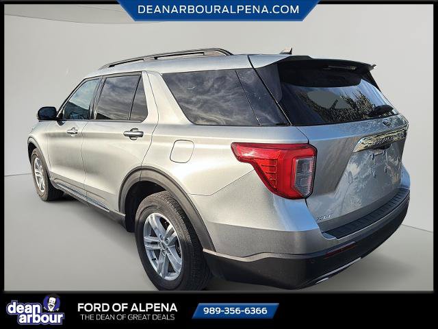 Certified 2023 Ford Explorer XLT w/ Equipment Group 202A AWD/4WD image 4