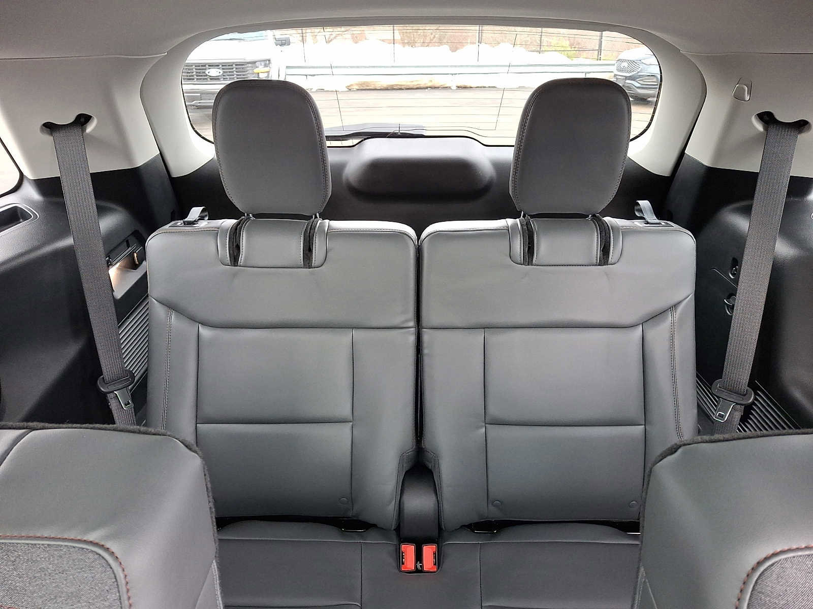 Certified 2025 Ford Explorer Active w/ Active Comfort Package image 11