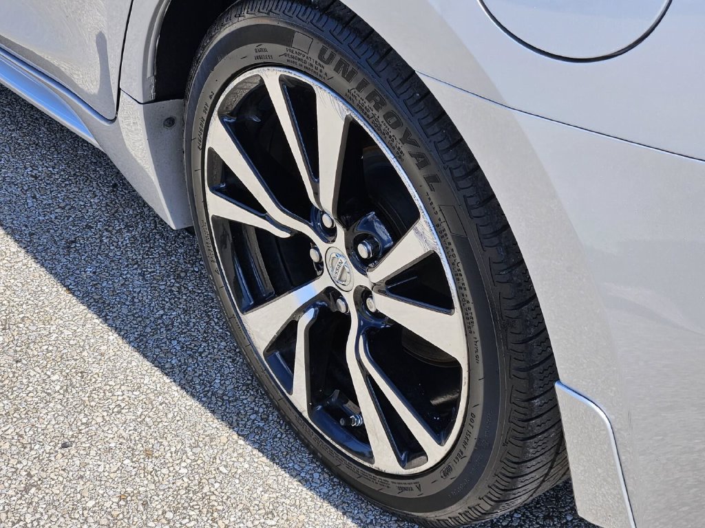 Used 2017 Nissan Maxima Platinum FWD image 8