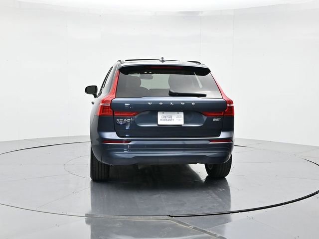 Used 2022 Volvo XC60 B5 Momentum image 9