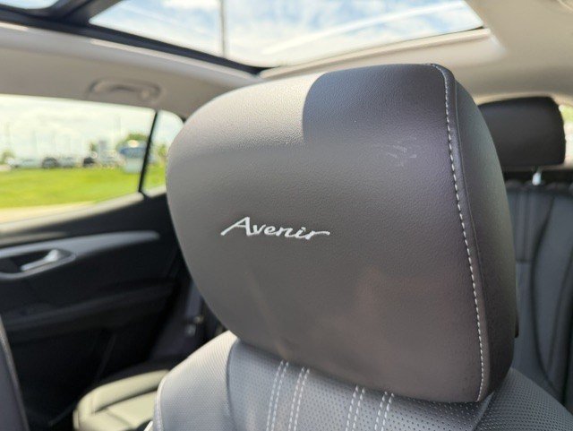 Used 2025 Buick Envision Avenir AWD/4WD image 14