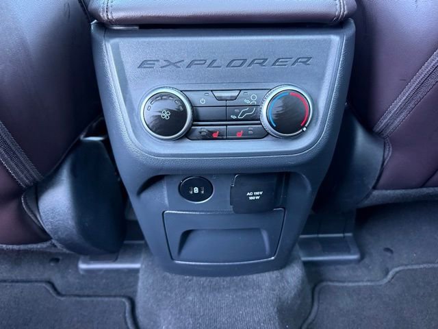 Certified 2025 Ford Explorer Platinum w/ LUX Leather Package AWD/4WD image 15