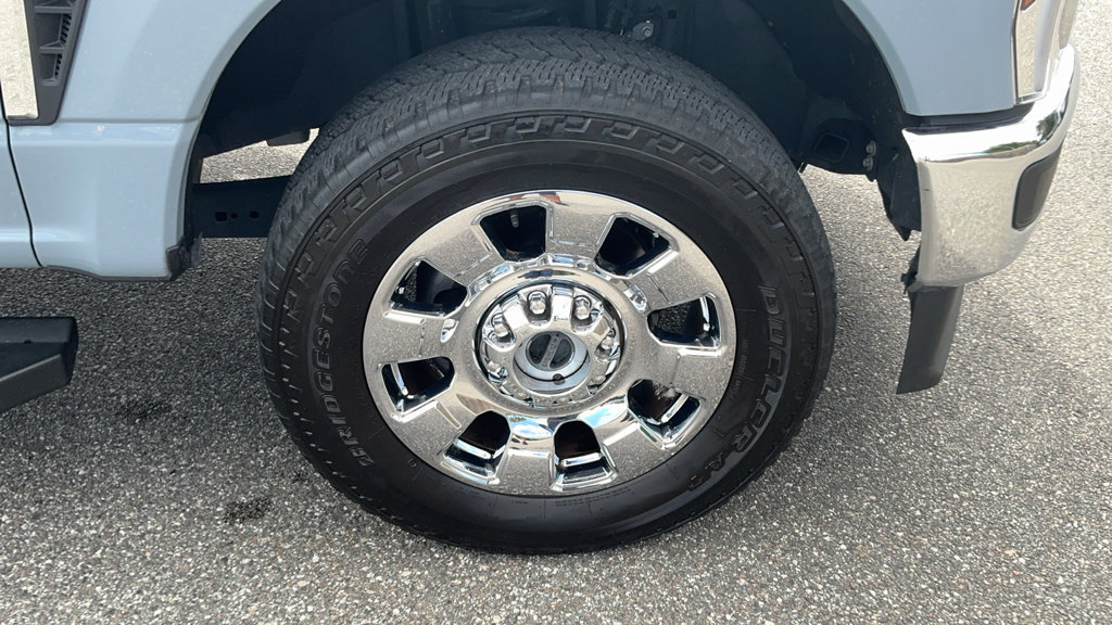 Certified 2025 Ford F250 Lariat w/ Chrome Package AWD/4WD image 16