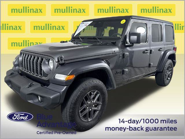 Used 2025 Jeep Wrangler Unlimited Sport AWD/4WD image 14