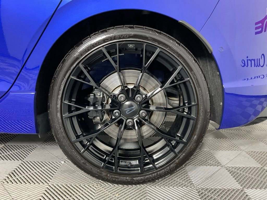 Used 2025 Volkswagen Golf R Black Edition AWD/4WD image 10