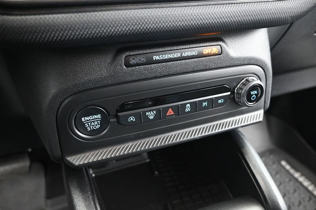 Certified 2025 Ford Bronco Sport Outer Banks w/ Outer Banks Tech Package+ AWD/4WD image 16