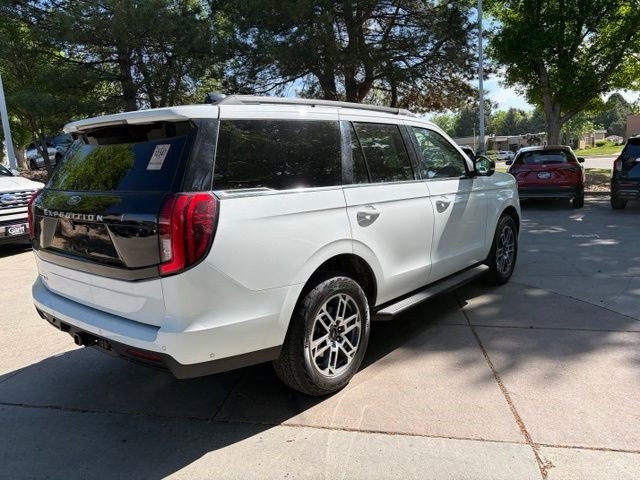 Certified 2025 Ford Expedition Active AWD/4WD image 4