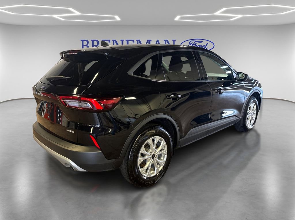 Certified 2025 Ford Escape Active image 7