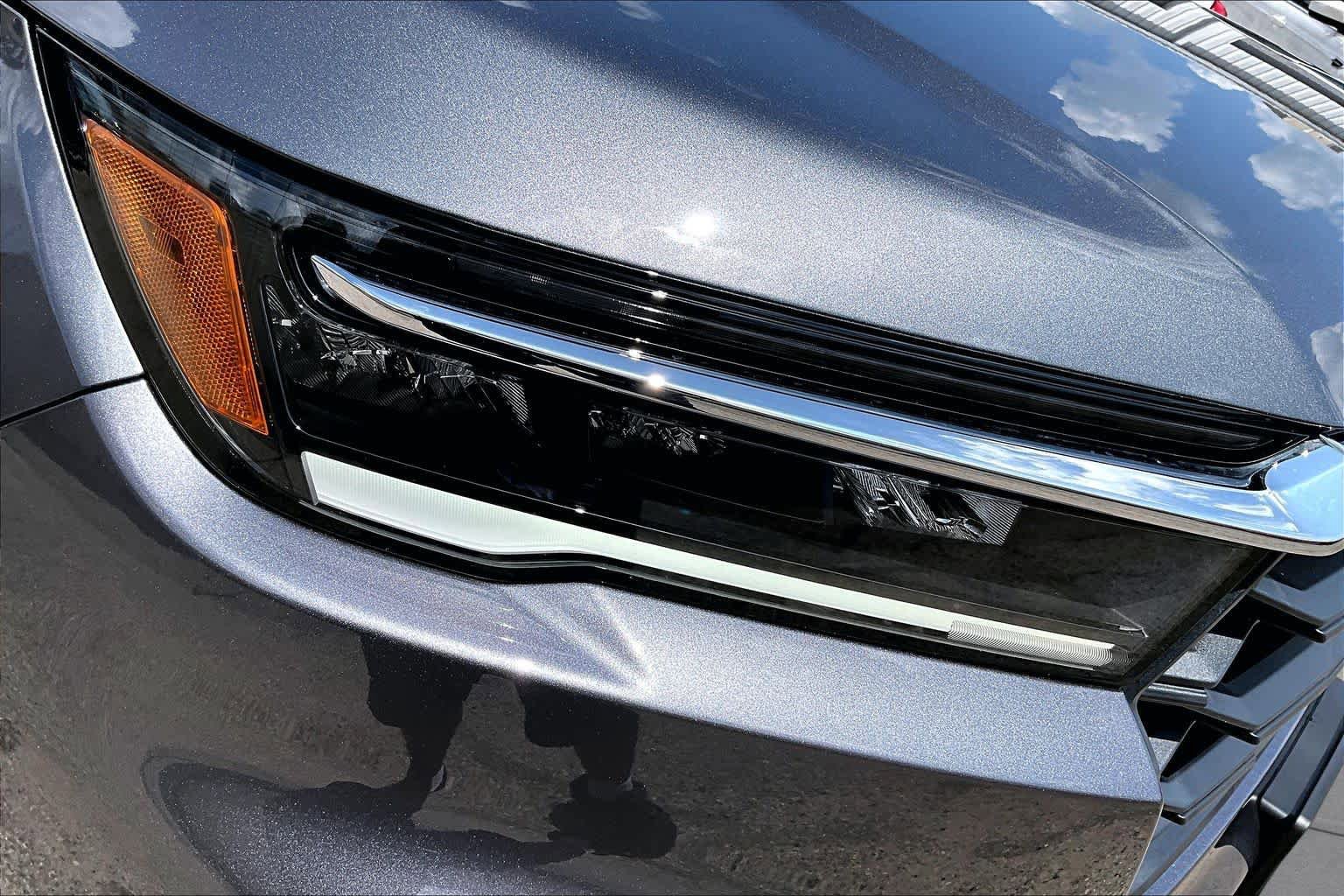 Used 2025 Honda Pilot EX-L image 27