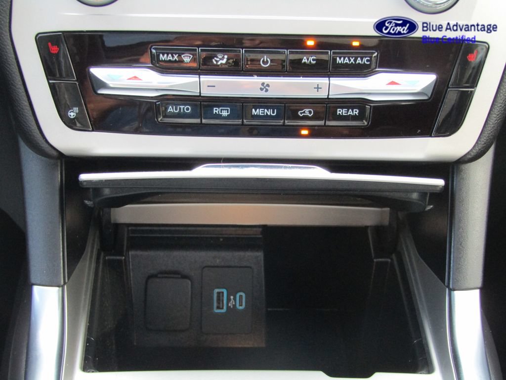 Certified 2024 Ford Explorer XLT w/ Equipment Group 202A AWD/4WD image 31