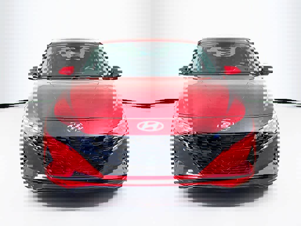 Used 2023 Hyundai Elantra SEL w/ Preferred Accessory Package image 8