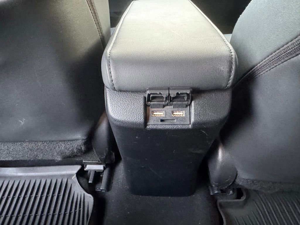 Used 2022 Toyota Prius Prime XLE image 8