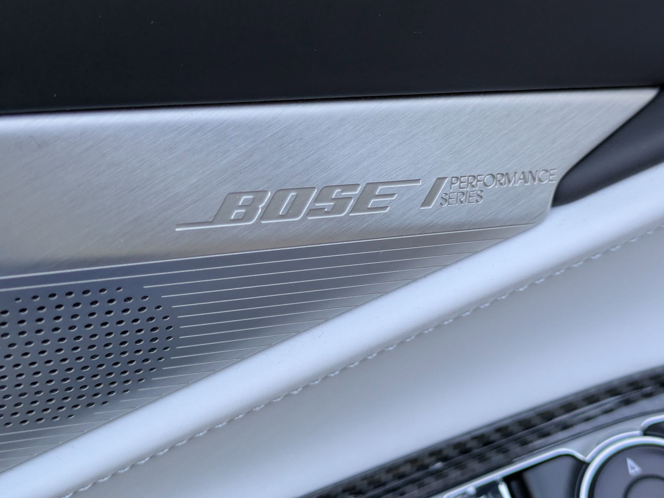 Used 2022 Chevrolet Corvette Stingray Premium Conv w/ Z51 Performance Package image 12