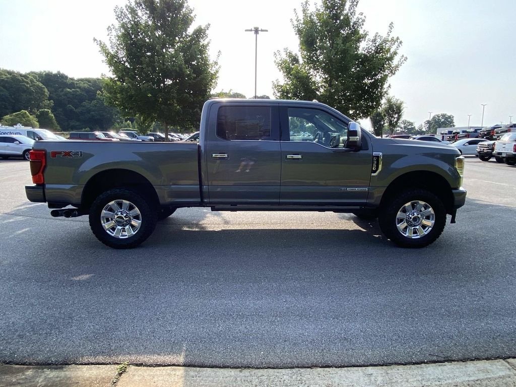 Certified 2022 Ford F350 Platinum w/ FX4 Off-Road Package AWD/4WD image 2