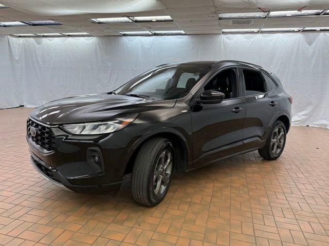 Certified 2024 Ford Escape ST-Line Select w/ Tech Pack #1 AWD/4WD image 3