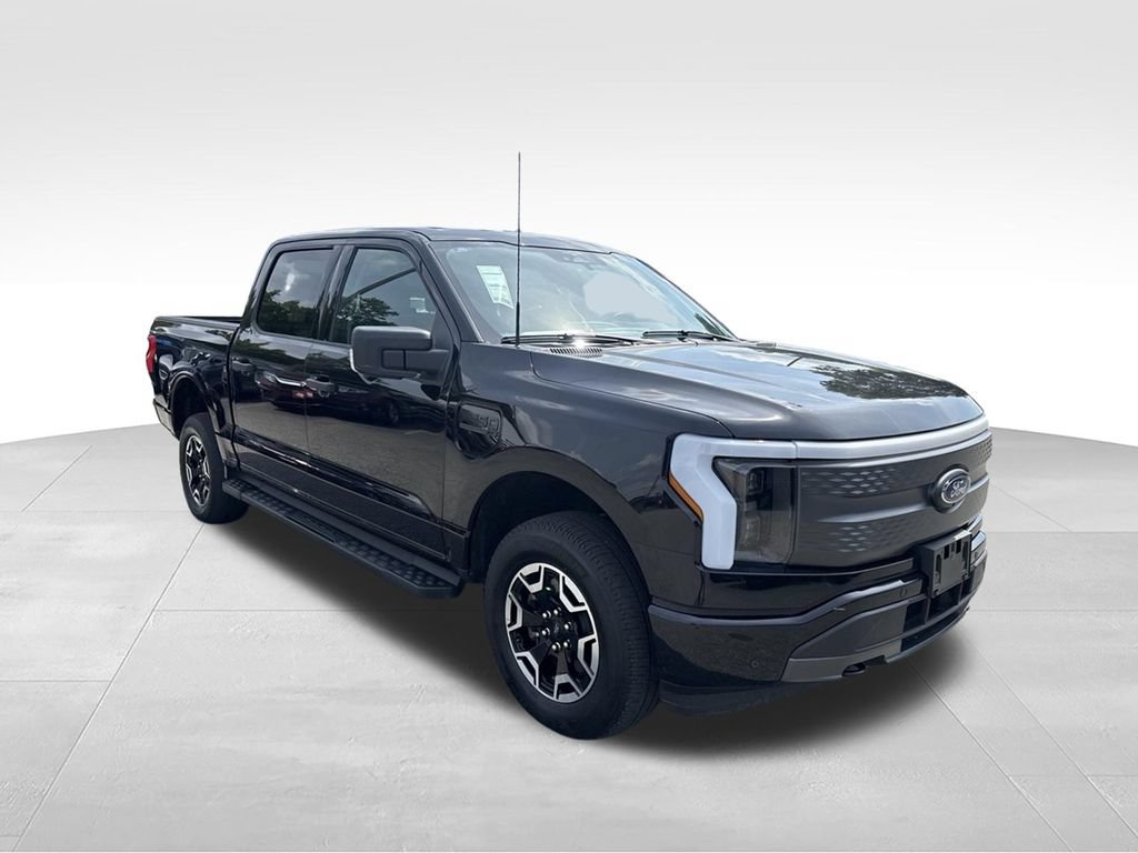Certified 2023 Ford F150 Lightning XLT AWD/4WD image 6