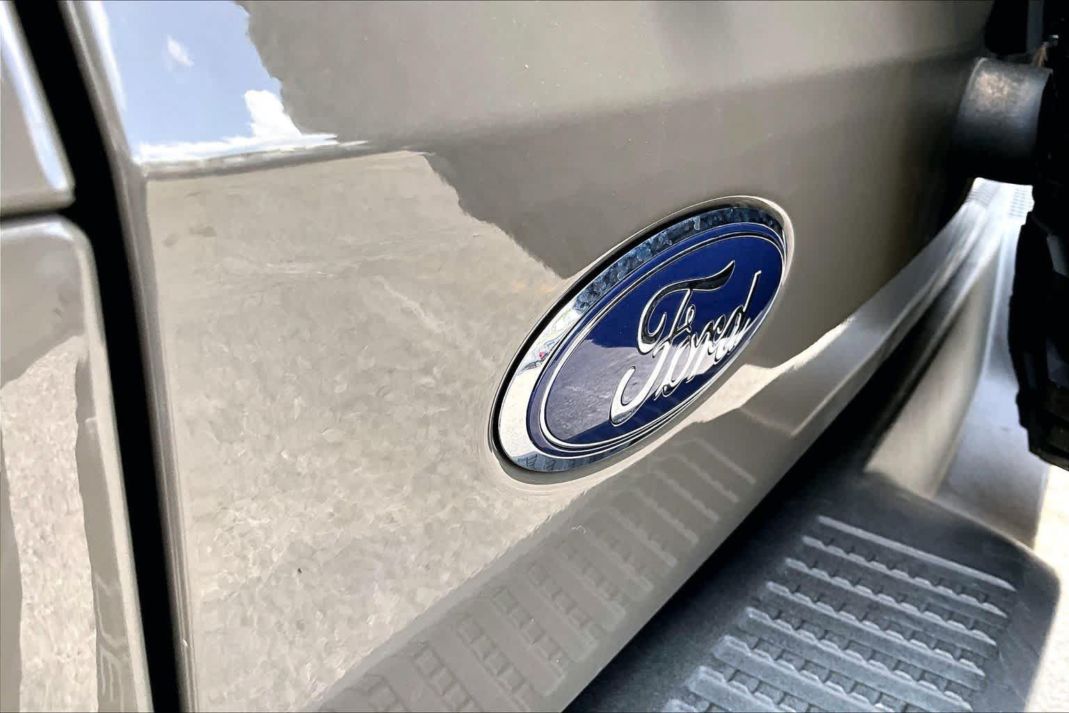Certified 2025 Ford Bronco Badlands AWD/4WD image 31
