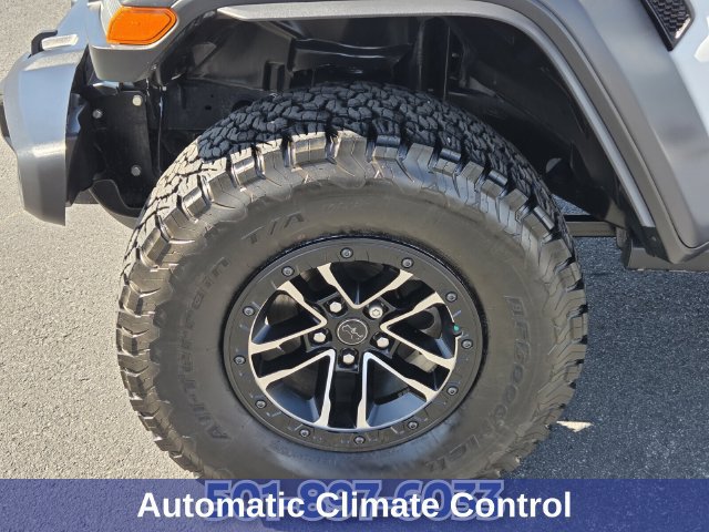 Used 2024 Jeep Wrangler Unlimited Sport AWD/4WD image 19
