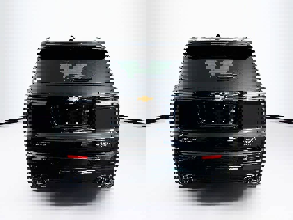 Used 2026 Chevrolet Traverse High Country w/ LPO, Floor Liner Package image 4