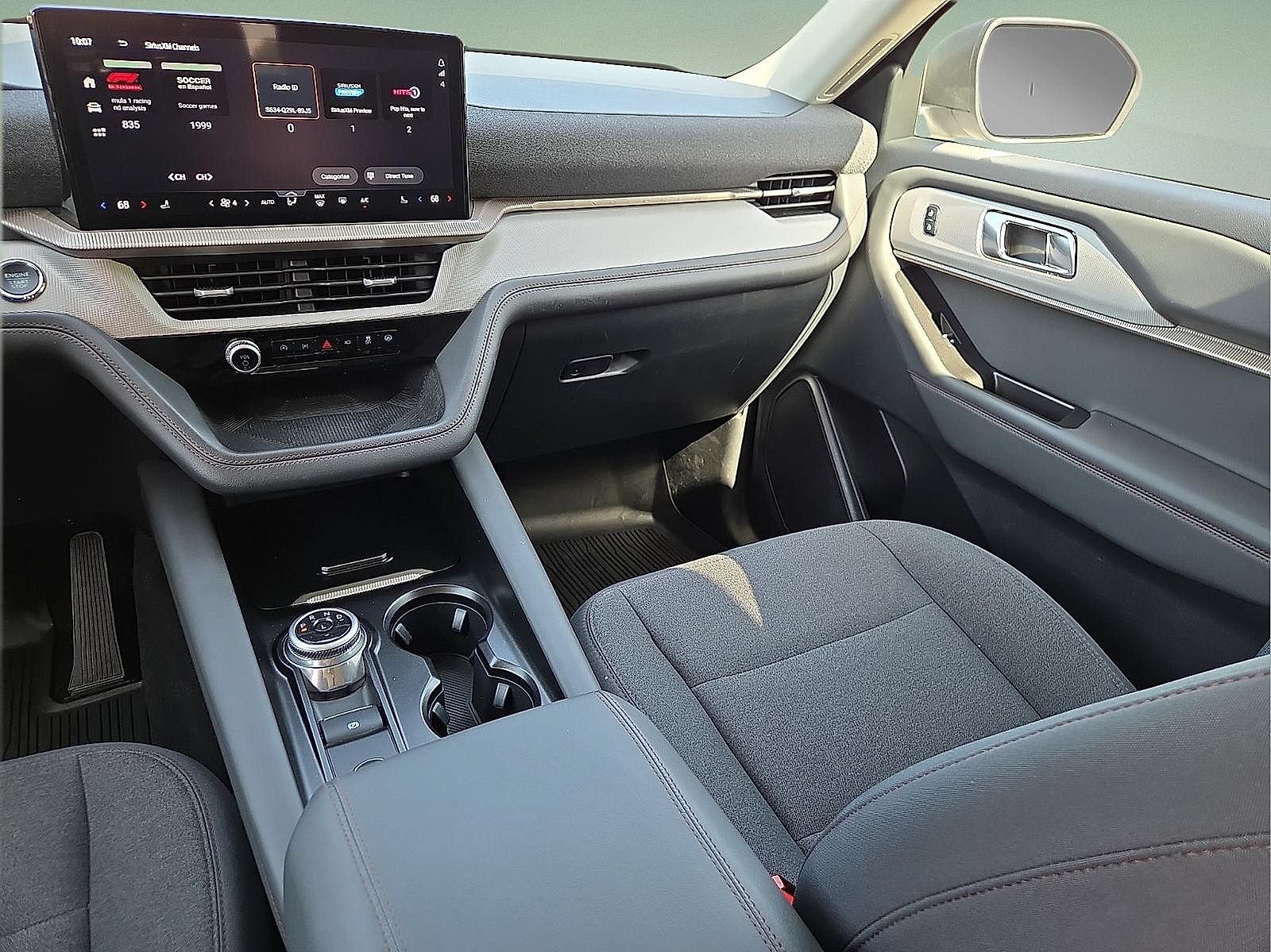 Certified 2025 Ford Explorer Active AWD/4WD image 13