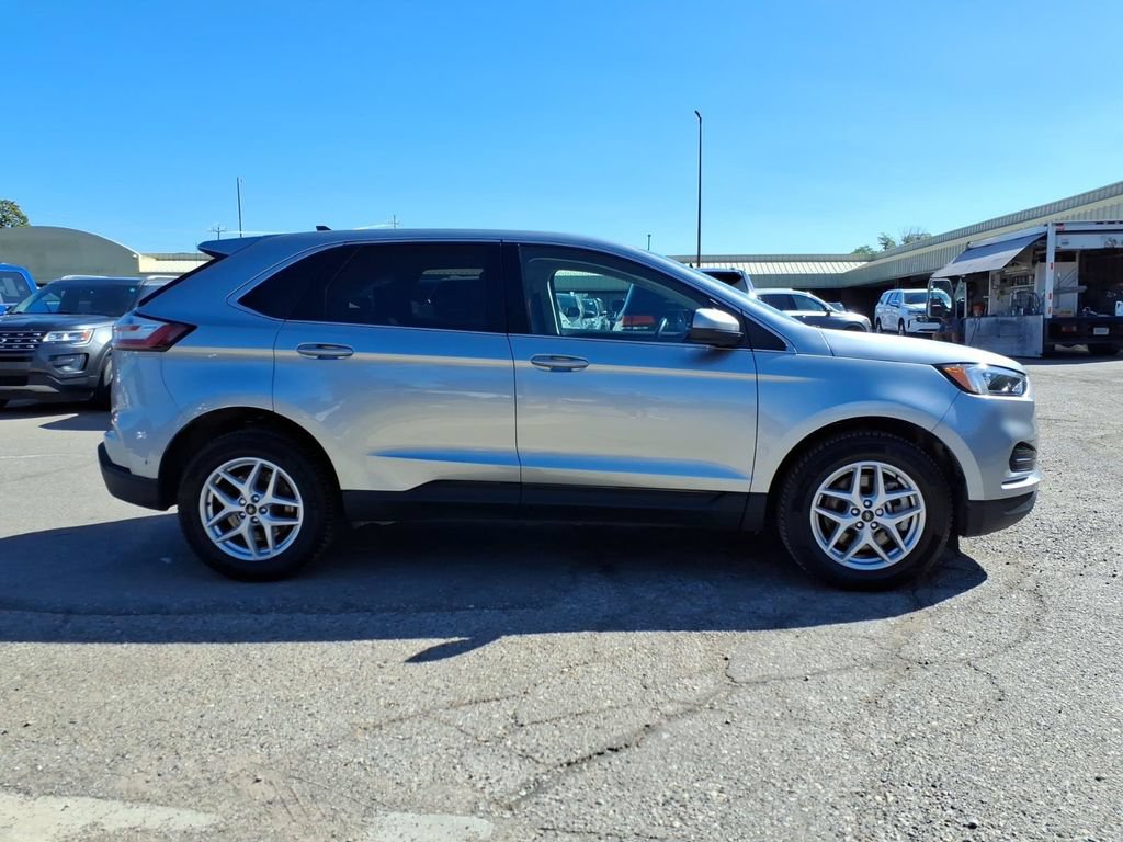 Certified 2023 Ford Edge SEL AWD/4WD image 6