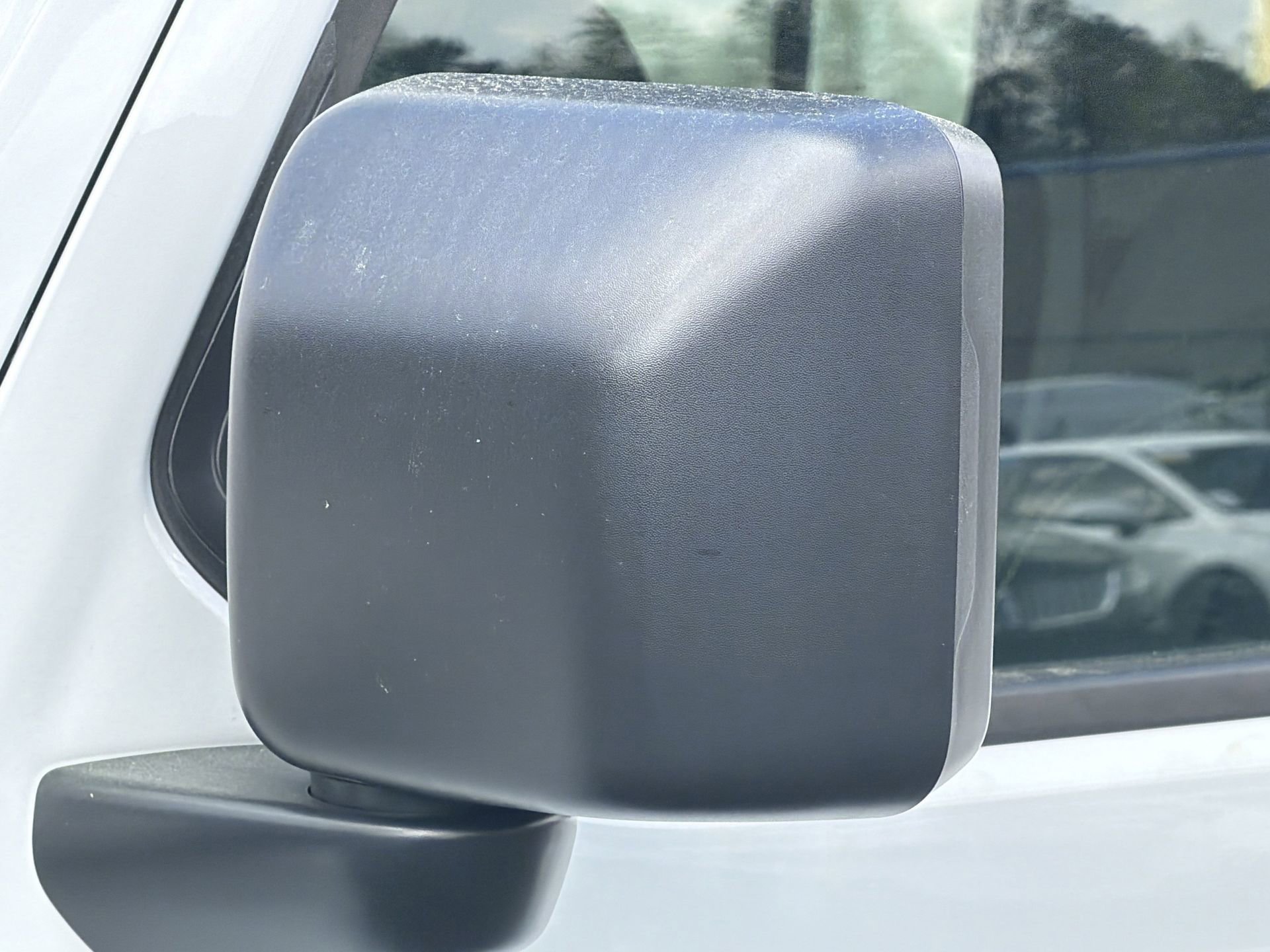 Used 2025 Jeep Wrangler Unlimited Sahara w/ Safety Group image 16