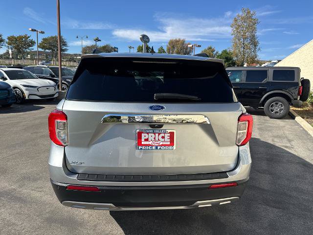 Certified 2023 Ford Explorer XLT w/ Equipment Group 202A RWD image 3
