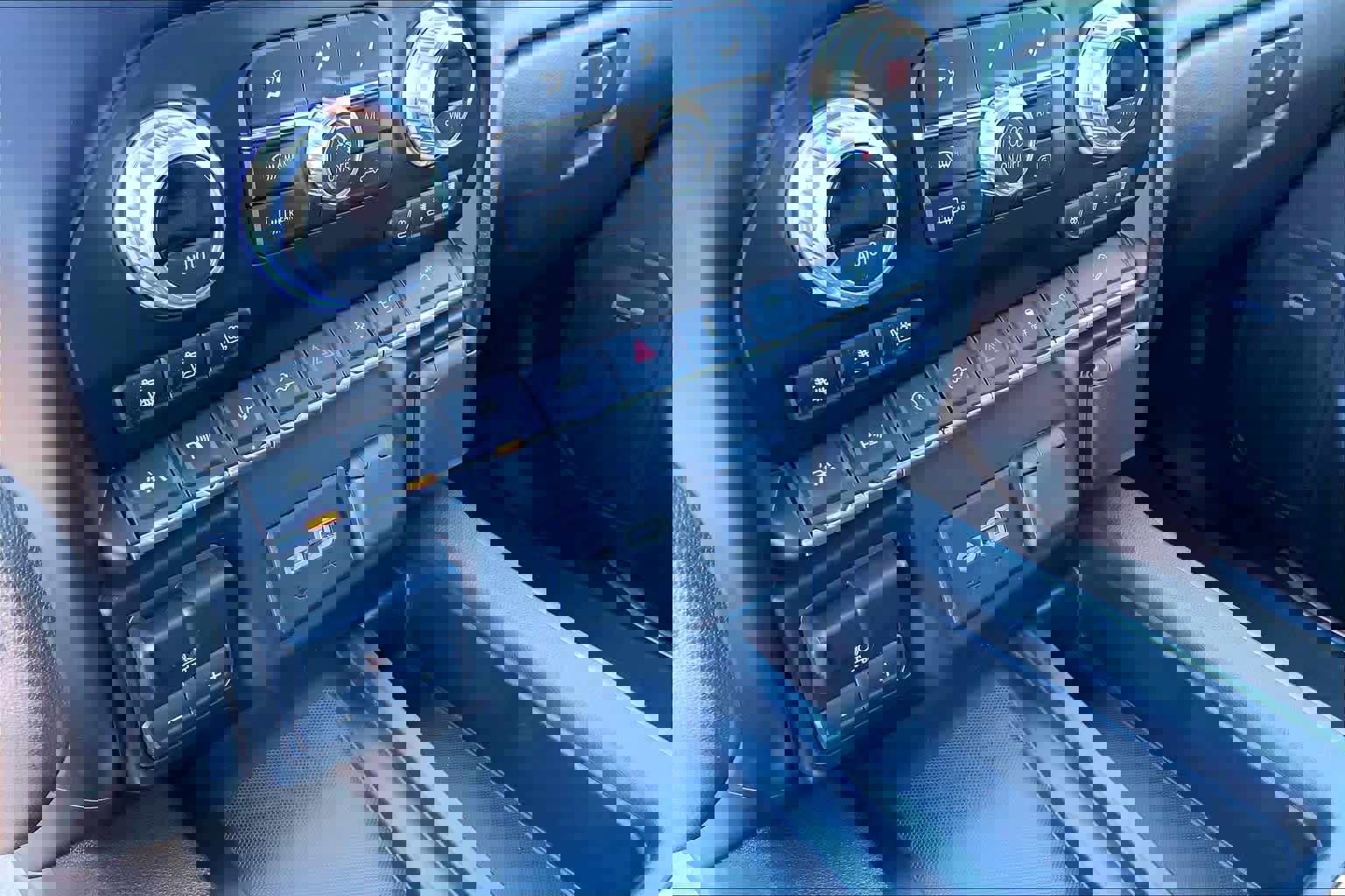 Used 2020 GMC Sierra 1500 SLT image 34