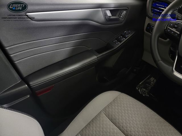 Certified 2023 Ford Escape Active AWD/4WD image 31