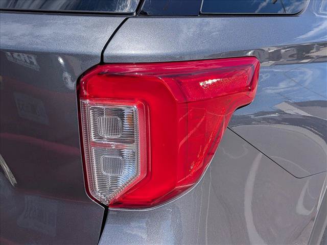 Certified 2021 Ford Explorer XLT w/ Equipment Group 202A AWD/4WD image 12